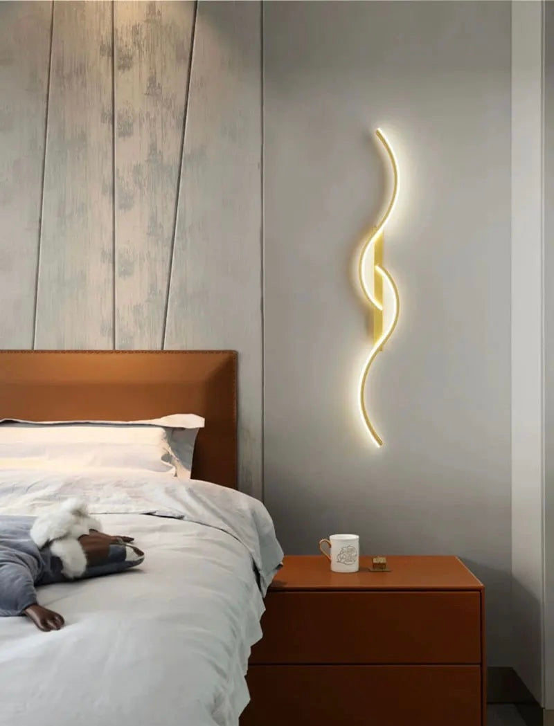 Modern Minimalist S-Shaped Wall Sconce